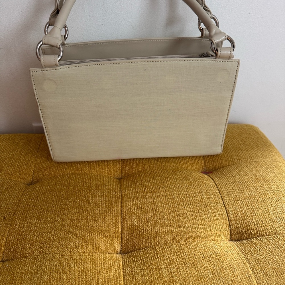 Used Miche vintage classic cream bag .. possibly 1990โs ๐๐ - Picture 2 of 7